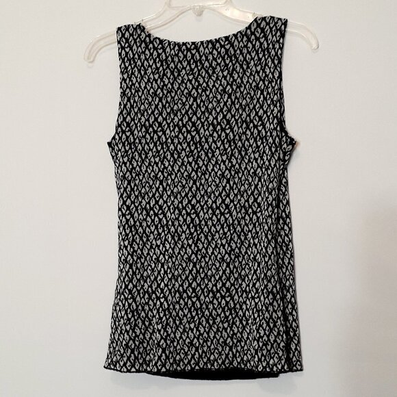 Nine & CO Black/White Faux Wrap Sleeveless Chiffon Tunic; Size Medium - Picture 2 of 4
